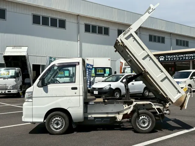 ダイハツ ハイゼットトラック EBD-S211P(4WD)の写真6