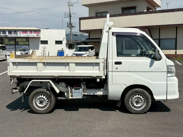 ダイハツ ハイゼットトラック EBD-S211P(4WD)の写真7