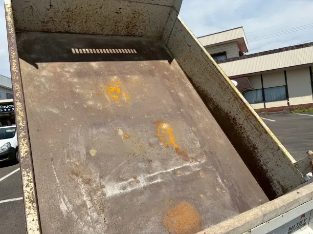 ダイハツ ハイゼットトラック EBD-S211P(4WD)の写真14