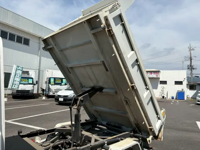 ダイハツ ハイゼットトラック EBD-S211P(4WD)の写真17