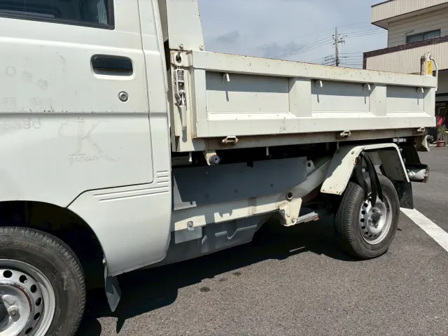 ダイハツ ハイゼットトラック EBD-S211P(4WD)の写真23