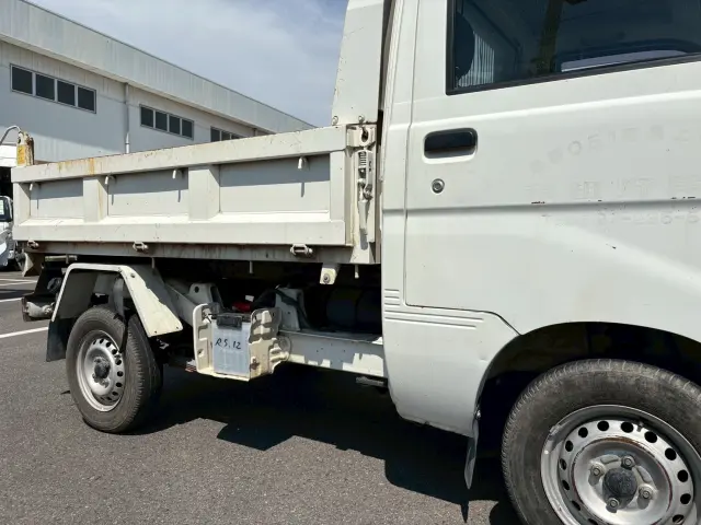 ダイハツ ハイゼットトラック EBD-S211P(4WD)の写真27