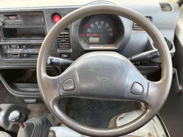 ダイハツ ハイゼットトラック EBD-S211P(4WD)の写真39