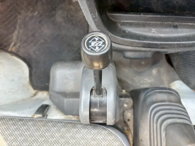 ダイハツ ハイゼットトラック EBD-S211P(4WD)の写真47