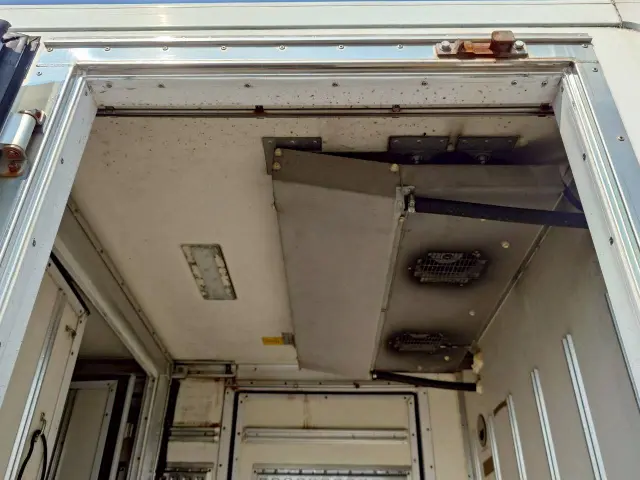 三菱 キャンター TKG-FEA50(2WD)の写真11