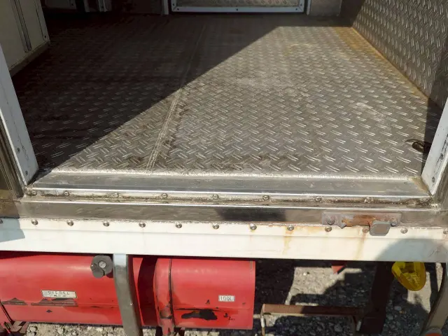 三菱 キャンター TKG-FEA50(2WD)の写真12