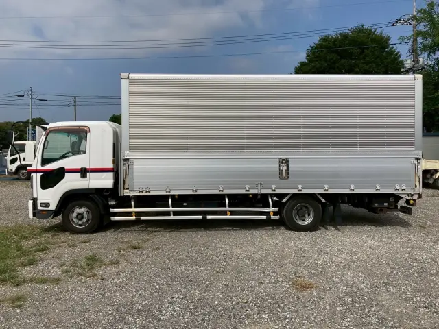 いすゞ フォワード TKG-FRR90T2(2WD)の写真7