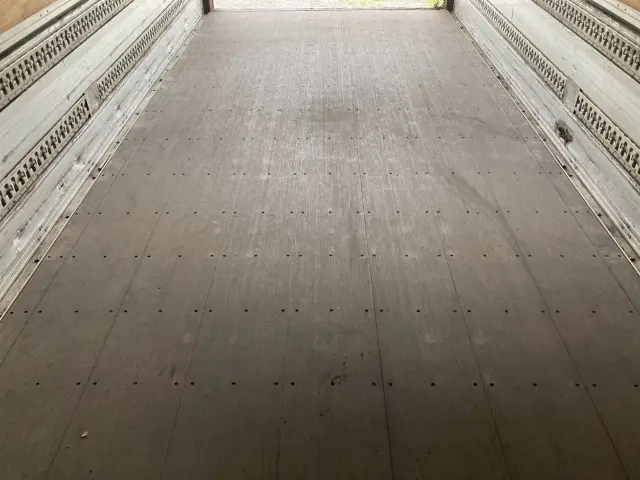 いすゞ フォワード TKG-FRR90T2(2WD)の写真17