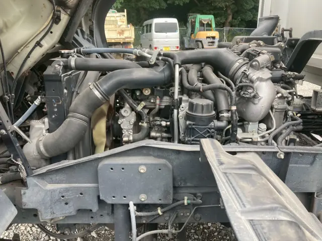 いすゞ フォワード TKG-FRR90T2(2WD)の写真23