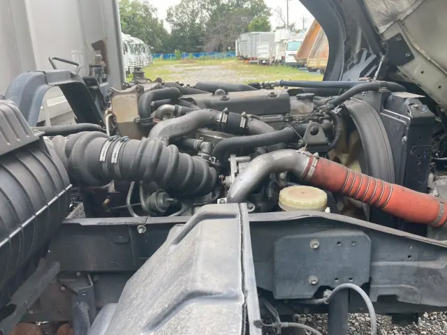 いすゞ フォワード TKG-FRR90T2(2WD)の写真24