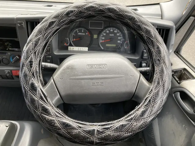 いすゞ エルフ BKG-NPR85AN(2WD)の写真43