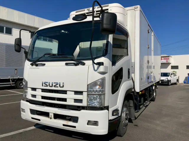 いすゞ フォワード TKG-FRR90S2(2WD)の写真2