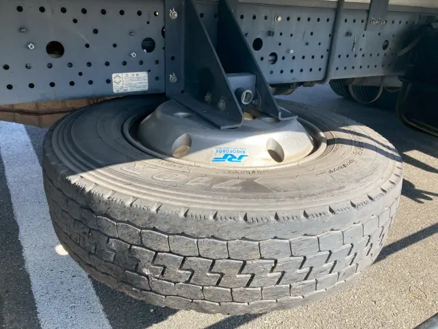 いすゞ フォワード TKG-FRR90S2(2WD)の写真27