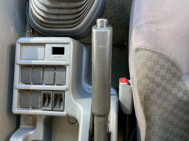 いすゞ フォワード TKG-FRR90S2(2WD)の写真41