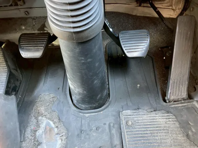 いすゞ フォワード TKG-FRR90S2(2WD)の写真42