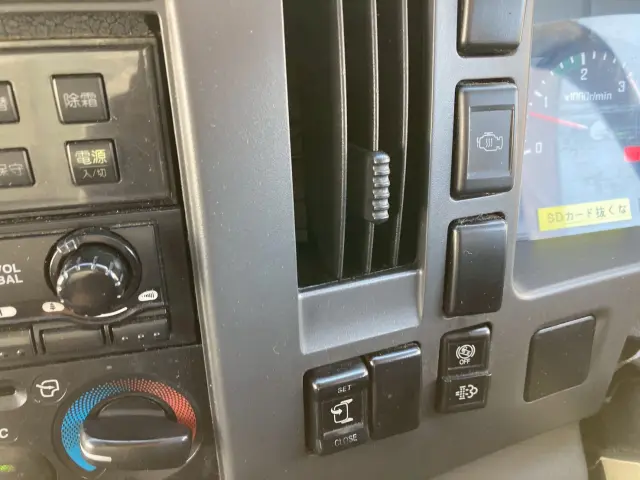 いすゞ フォワード TKG-FRR90S2(2WD)の写真47
