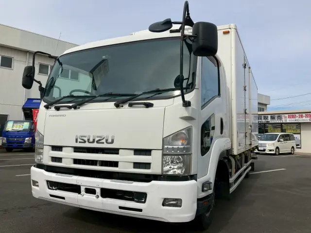 いすゞ フォワード TKG-FRR90T2(2WD)の写真2