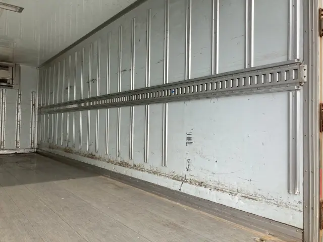 いすゞ フォワード TKG-FRR90T2(2WD)の写真19