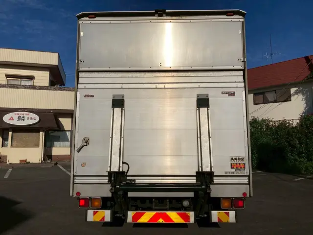 いすゞ フォワード TKG-FRR90T2(2WD)の写真9