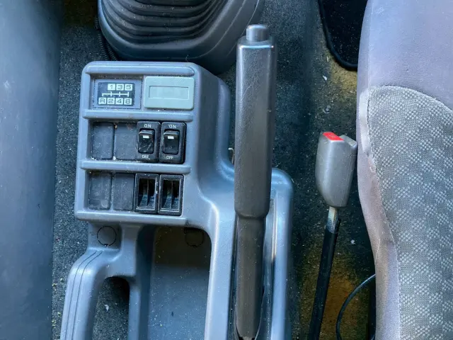 いすゞ フォワード TKG-FRR90T2(2WD)の写真43