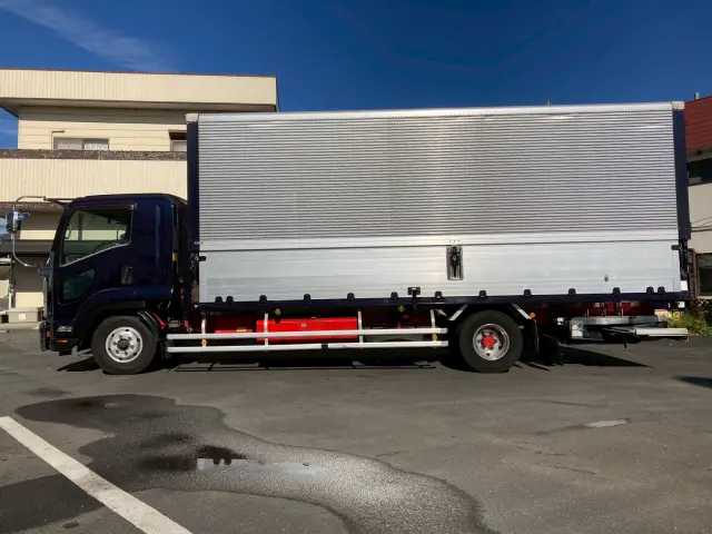 いすゞ フォワード TKG-FRR90S2(2WD)の写真8