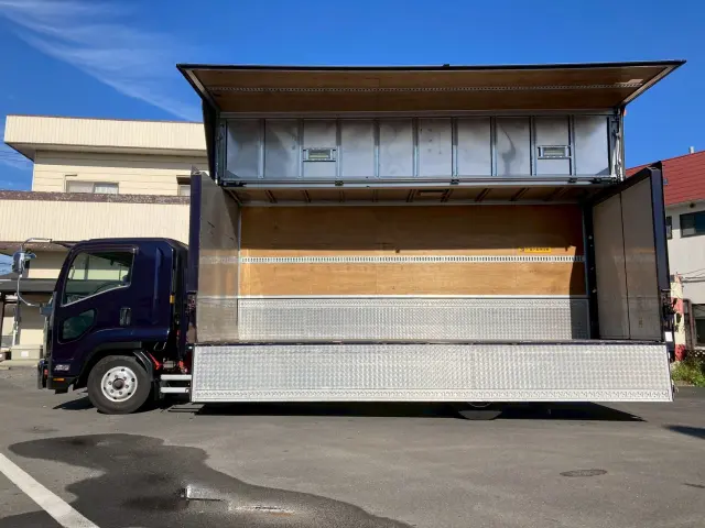 いすゞ フォワード TKG-FRR90S2(2WD)の写真9