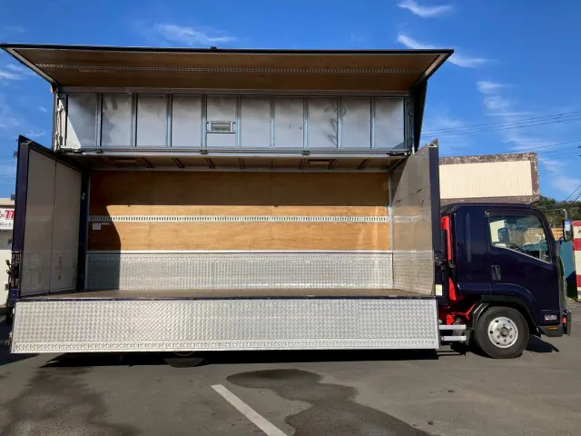 いすゞ フォワード TKG-FRR90S2(2WD)の写真11