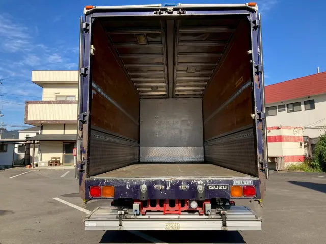 いすゞ フォワード TKG-FRR90S2(2WD)の写真14