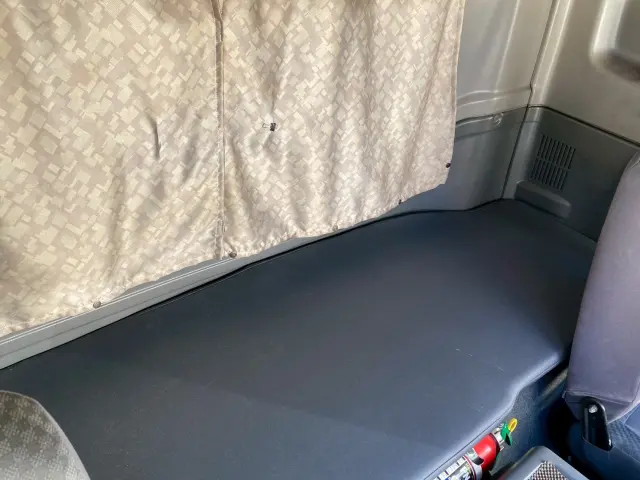 いすゞ フォワード TKG-FRR90S2(2WD)の写真47