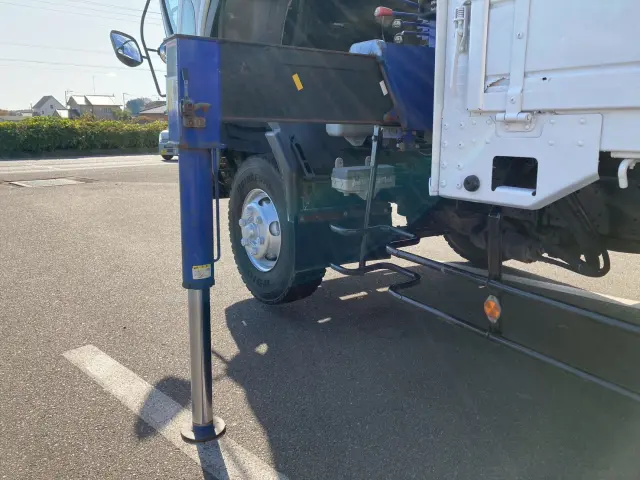 いすゞ フォワード TKG-FRR90S1(2WD)の写真21