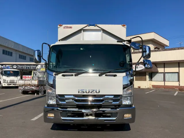 いすゞ フォワード TKG-FRR90T2(2WD)の写真4