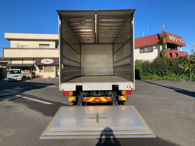 いすゞ フォワード TKG-FRR90T2(2WD)の写真18