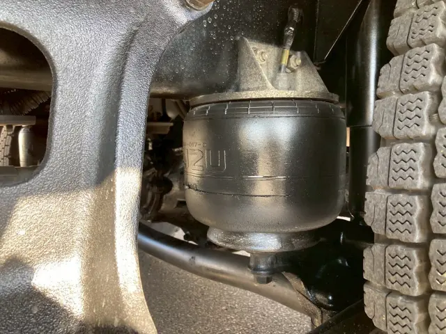 いすゞ フォワード TKG-FRR90T2(2WD)の写真22