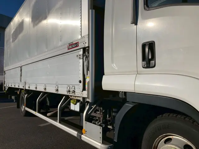 いすゞ フォワード TKG-FRR90T2(2WD)の写真37