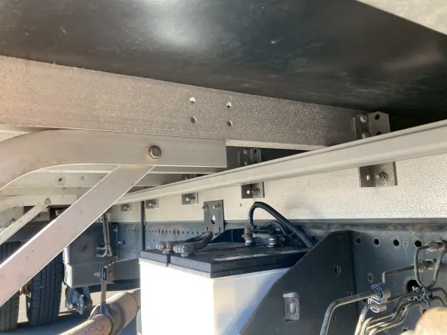 いすゞ フォワード TKG-FRR90T2(2WD)の写真38