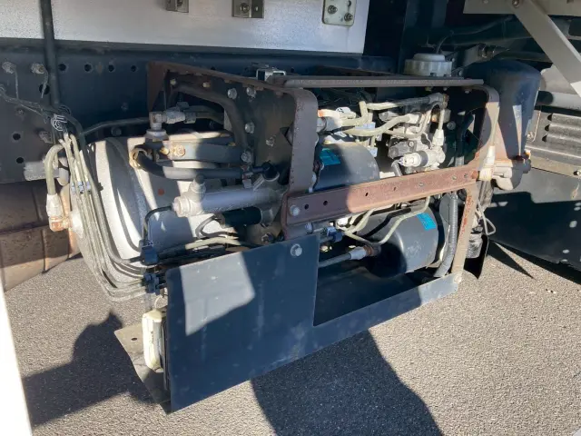 いすゞ フォワード TKG-FRR90T2(2WD)の写真39