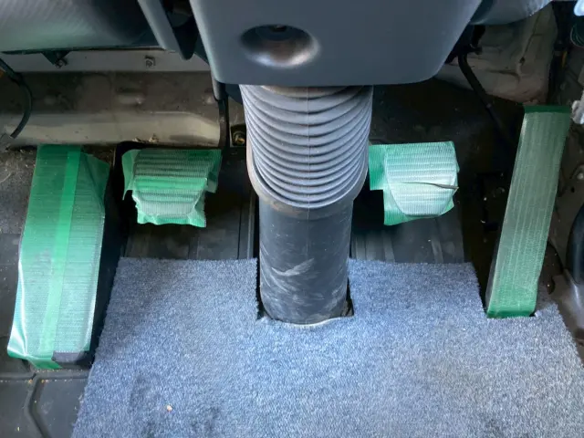 いすゞ フォワード TKG-FRR90T2(2WD)の写真40