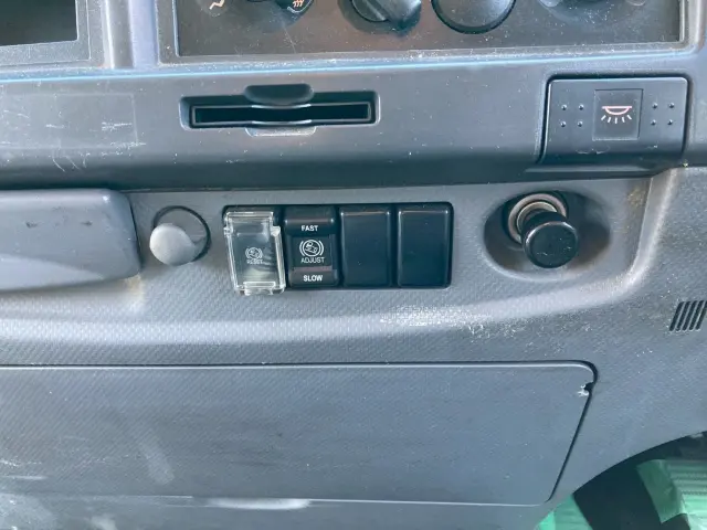 いすゞ フォワード TKG-FRR90T2(2WD)の写真43