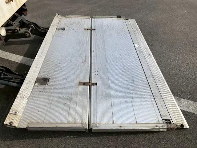 三菱 ファイター SKG-FK61F(2WD)の写真23