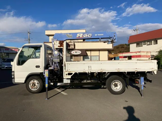 いすゞ エルフ PB-NKR81AR(2WD)の写真8