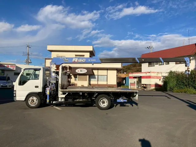 いすゞ エルフ PB-NKR81AR(2WD)の写真11