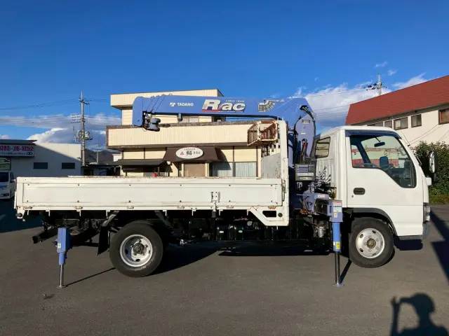 いすゞ エルフ PB-NKR81AR(2WD)の写真12