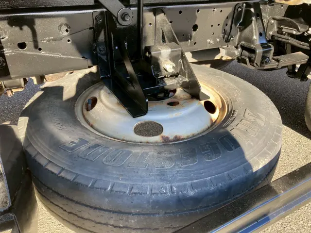 いすゞ エルフ PB-NKR81AR(2WD)の写真26