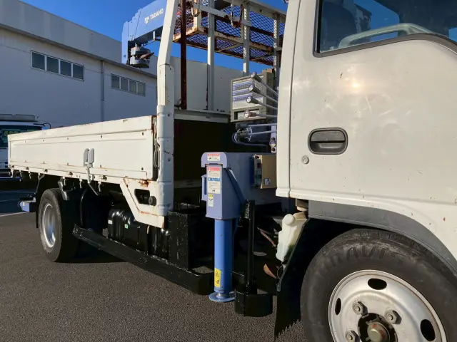 いすゞ エルフ PB-NKR81AR(2WD)の写真30