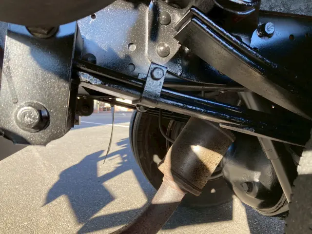 いすゞ エルフ PB-NKR81AR(2WD)の写真36