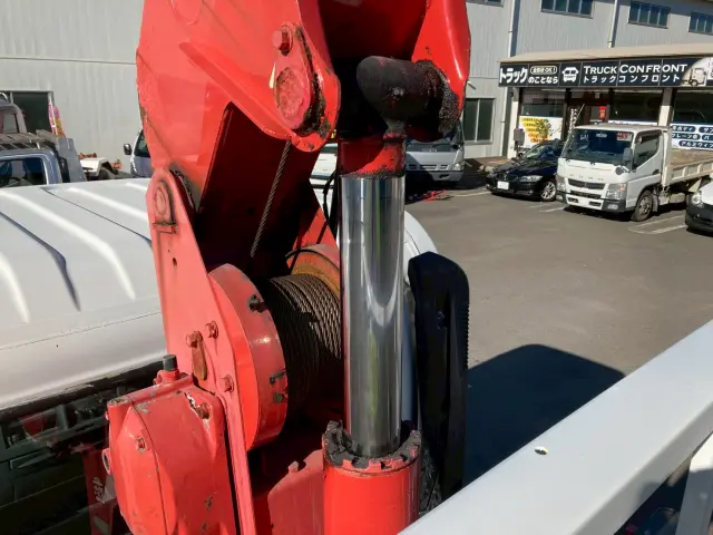 いすゞ エルフ BDG-NPR85AR(2WD)の写真21