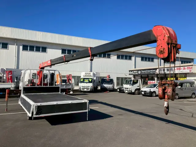 いすゞ エルフ BDG-NPR85AR(2WD)の写真23