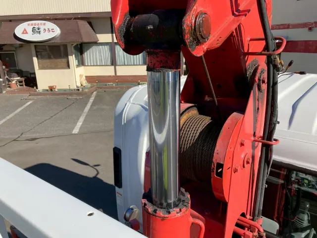 いすゞ エルフ BDG-NPR85AR(2WD)の写真24