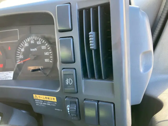 いすゞ エルフ BDG-NPR85AR(2WD)の写真46