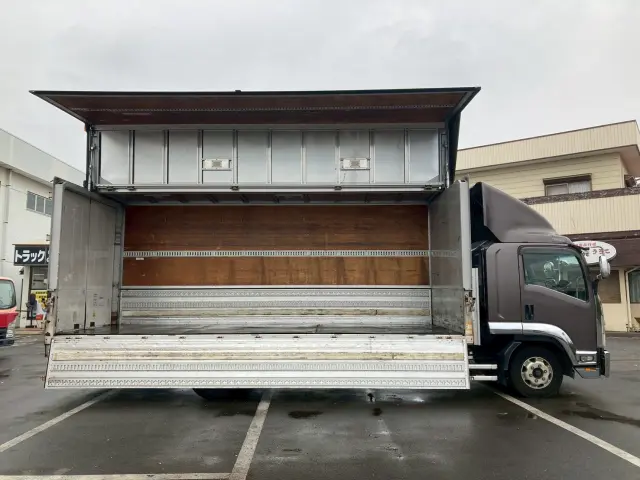 いすゞ フォワード PDG-FRR34T2(2WD)の写真11